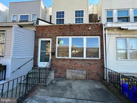 6630 Elmwood Ave, Philadelphia, PA 19142