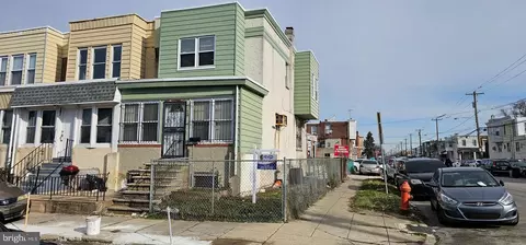 2047 Bonaffon St, Philadelphia, PA 19142