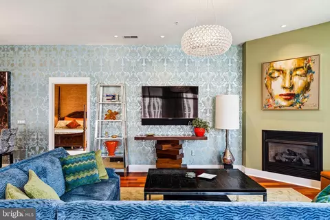 1101 Locust St #7H, Philadelphia, PA 19107