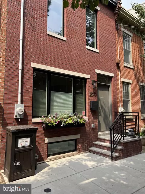 2015 Saint Albans St, Philadelphia, PA 19146
