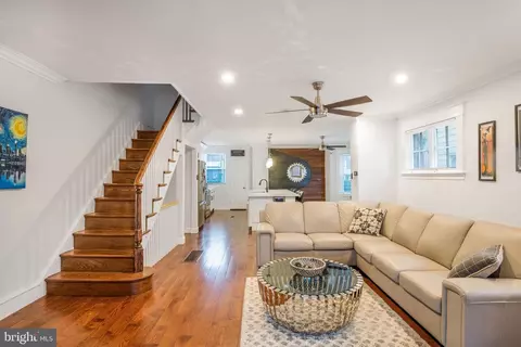 1031 E Rittenhouse St, Philadelphia, PA 19138