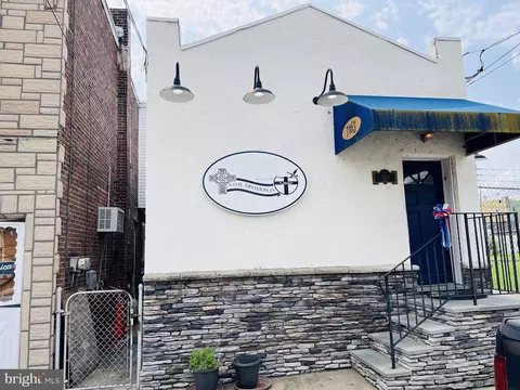 7163 Hegerman St, Philadelphia, PA 19135