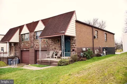 1240 Hemlock Dr, Philadelphia, PA 19116
