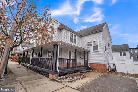 1613 N Franklin St, Philadelphia, PA 19122