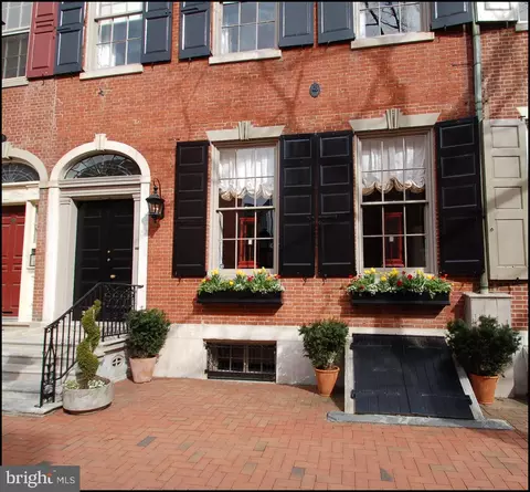 259 S 4th St, Philadelphia, PA 19106