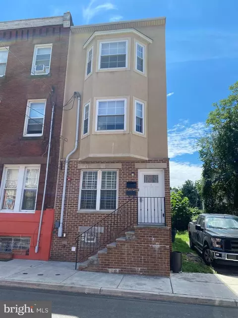 1734 Monument St, Philadelphia, PA 19121