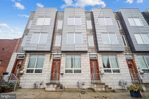 618 Pierce St, Philadelphia, PA 19148