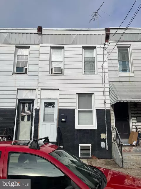 2834 Almond St, Philadelphia, PA 19134