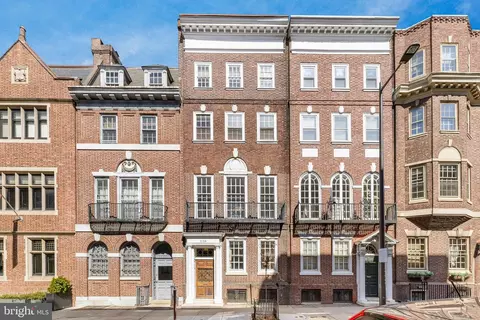 2139 Locust St, Philadelphia, PA 19103