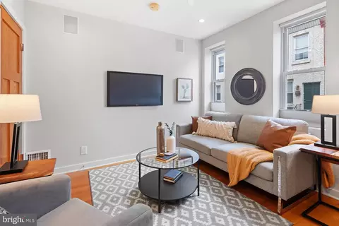 1036 S Cleveland St, Philadelphia, PA 19146