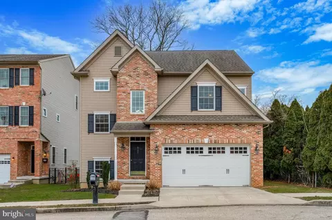 625 Keely Ct, Philadelphia, PA 19128