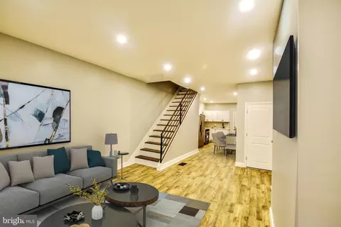 2413 W Sergeant St, Philadelphia, PA 19132