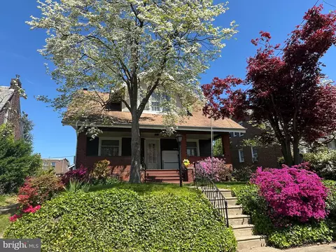 1233 Wellington St, Philadelphia, PA 19111
