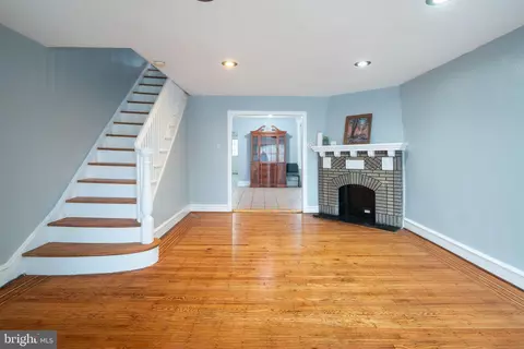 3906 K St, Philadelphia, PA 19124