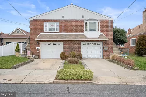 9318 Ditman St, Philadelphia, PA 19114