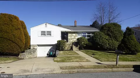 156 Greycourt Rd, Philadelphia, PA 19115