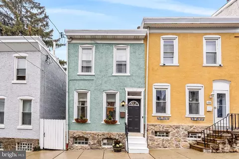 456 Krams Ave, Philadelphia, PA 19128