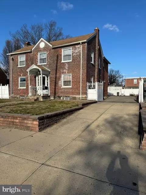 1325 Brighton St, Philadelphia, PA 19111