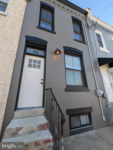 229 E Shedaker St, Philadelphia, PA 19144