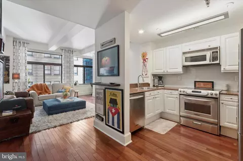 1500 Chestnut St #7G, Philadelphia, PA 19102