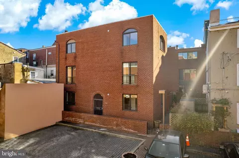 200 Head House Ct, Philadelphia, PA 19147