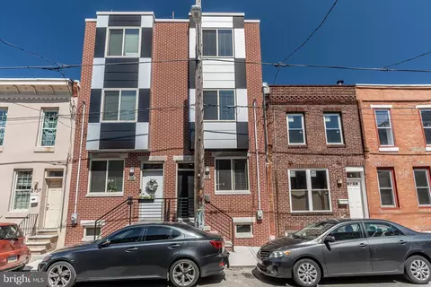 2133 Mountain St, Philadelphia, PA 19145
