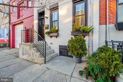 1910 Tasker St, Philadelphia, PA 19145