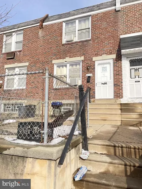 4535 Oakmont St, Philadelphia, PA 19136
