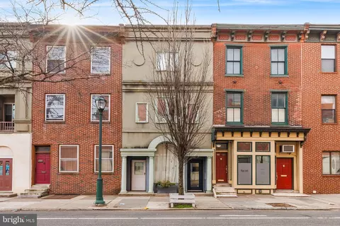 2116 South St #2, Philadelphia, PA 19146
