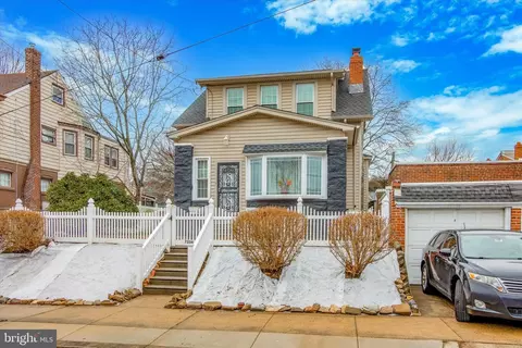 7256 Claridge St, Philadelphia, PA 19111