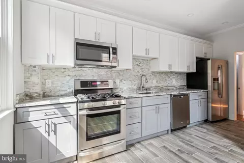2993 E Thompson St, Philadelphia, PA 19134