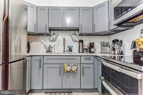 3308 B St, Philadelphia, PA 19134