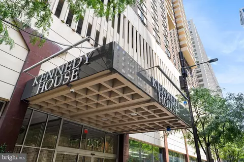 1901 John F Kennedy Blvd #712-713, Philadelphia, PA 19103