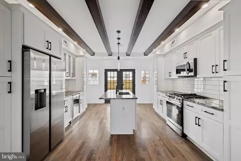 2611 Christian St, Philadelphia, PA 19146