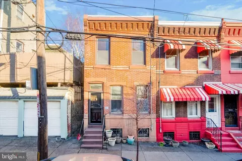 885 N 28th St, Philadelphia, PA 19130