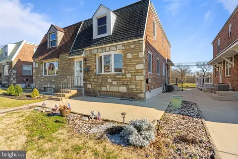 9249 Outlook Ave, Philadelphia, PA 19114