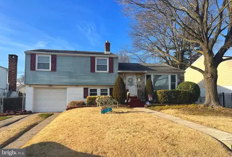 11608 Kelvin Ave, Philadelphia, PA 19116