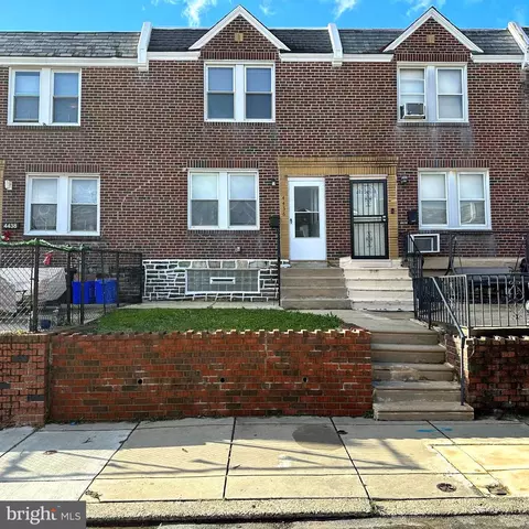 4436 Oakmont St, Philadelphia, PA 19136