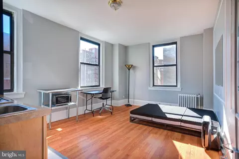 1324 Locust St #704, Philadelphia, PA 19107
