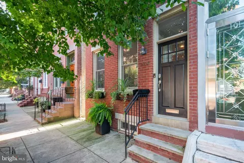 2520 Brown St, Philadelphia, PA 19130
