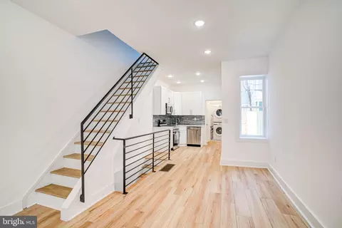 2052 E Stella St, Philadelphia, PA 19134