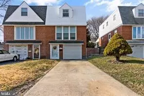 9302 Lansford St, Philadelphia, PA 19114