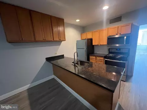 1100 Vine St #907, Philadelphia, PA 19107