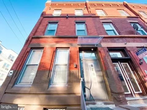 913 N 16th St, Philadelphia, PA 19130