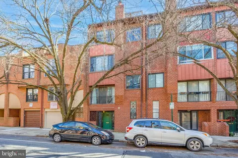 2213 25 Race St #211, Philadelphia, PA 19103
