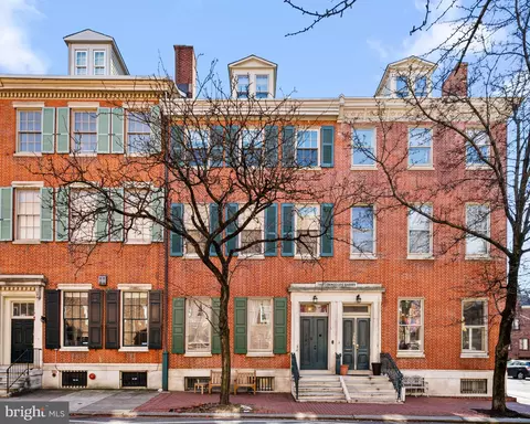 736 38 Pine St #B, Philadelphia, PA 19106
