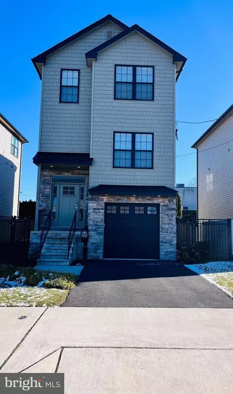 9241 Germania St, Philadelphia, PA 19114
