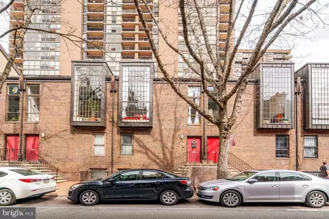 529 Spruce St #6, Philadelphia, PA 19106
