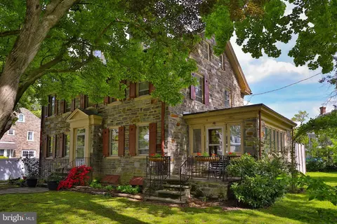 5308 Woodbine Ave, Philadelphia, PA 19131