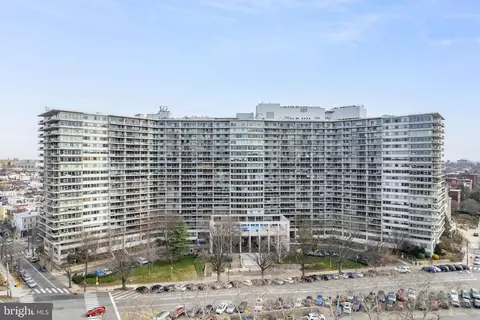 2401 Pennsylvania Ave #3C49, Philadelphia, PA 19130